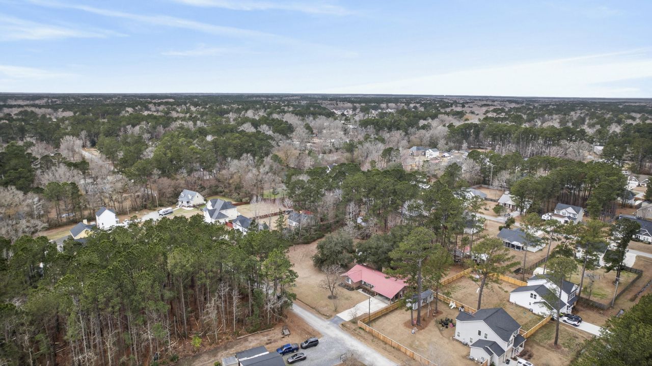 105 Young Drive Photo 16