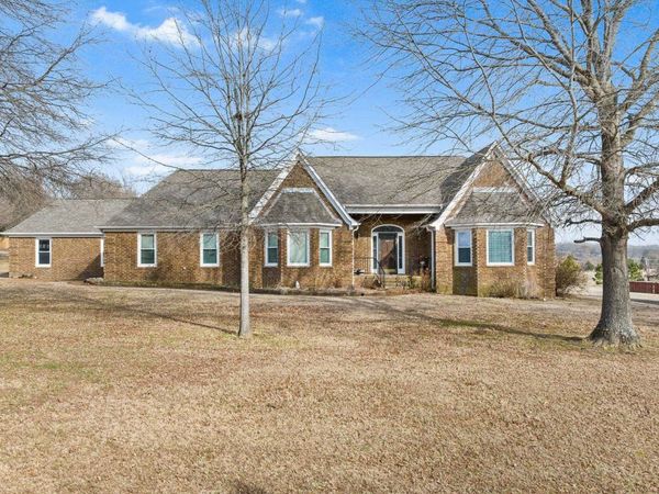 3000 SCHAEFFER DR, Eads, TN 38028