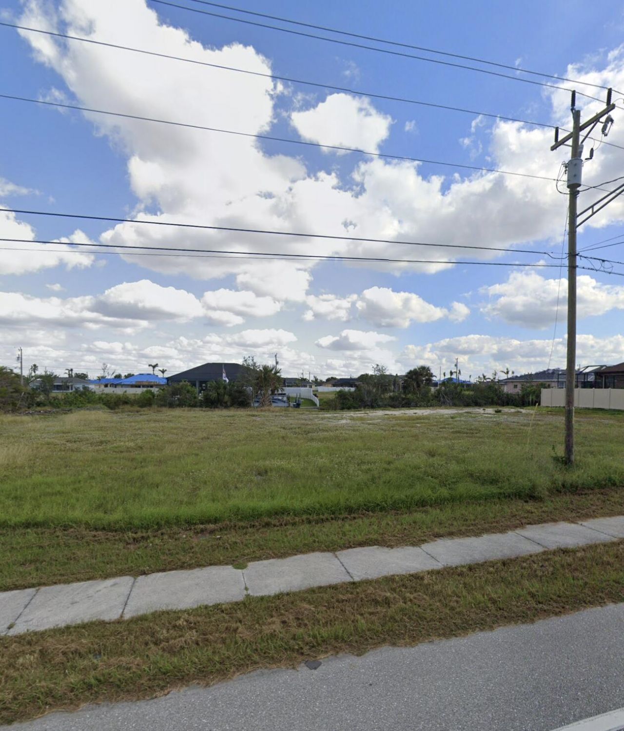 2513 Surfside Boulevard, Cape Coral, FL 33914 Photo