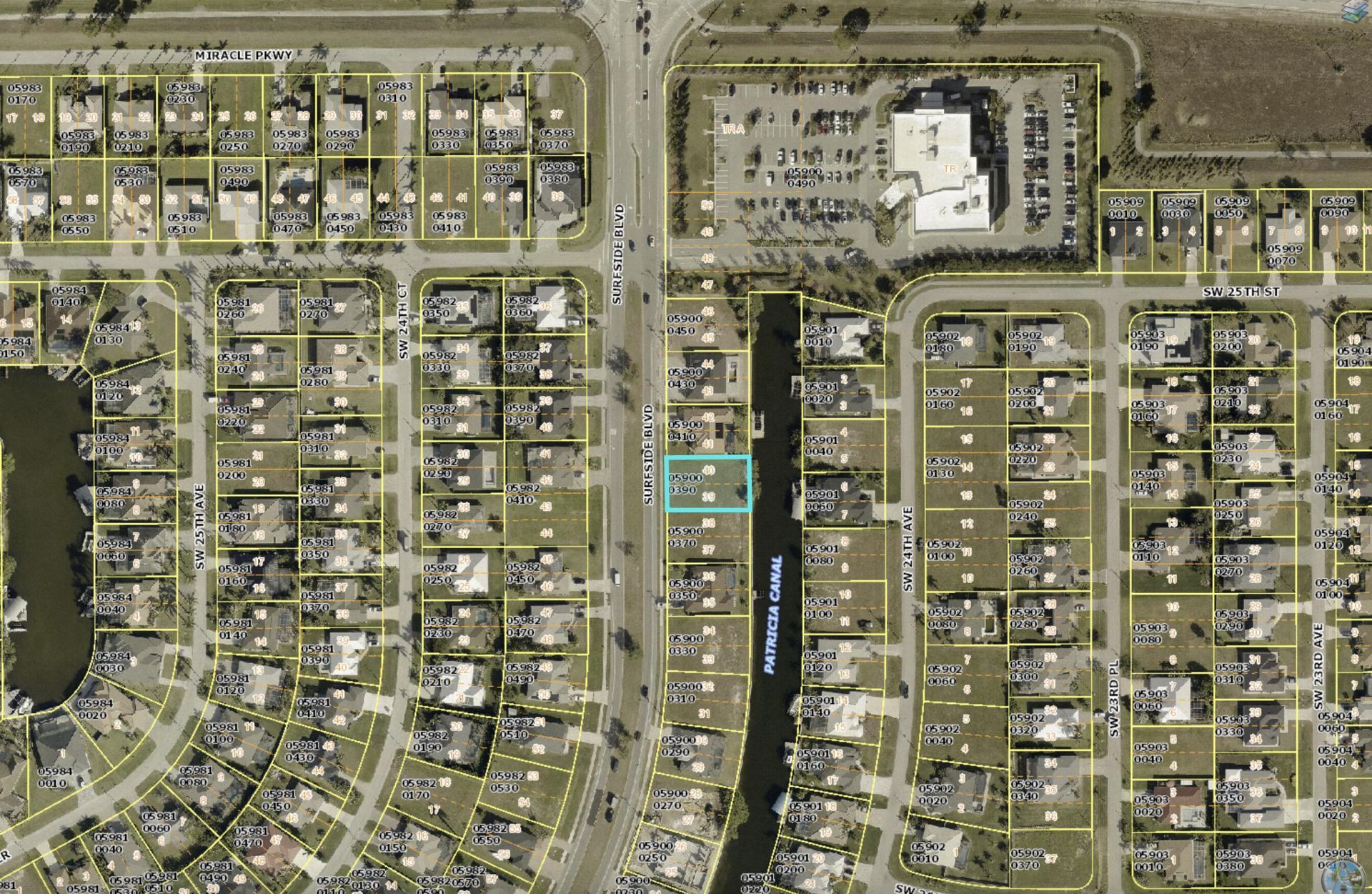 2513 Surfside Boulevard, Cape Coral, FL 33914 Photo