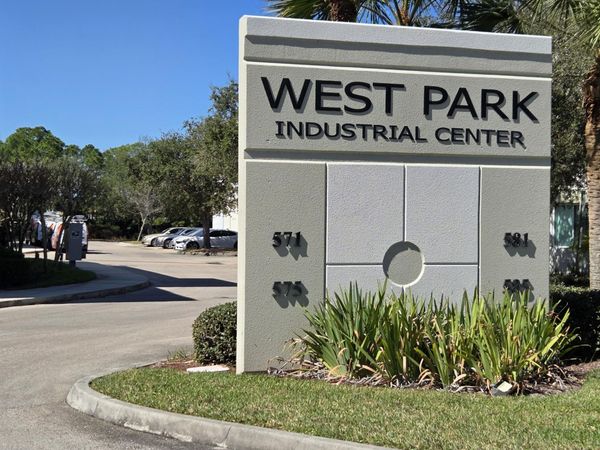 581 NW Mercantile Place, Unit 6, Port St. Lucie, FL 34986