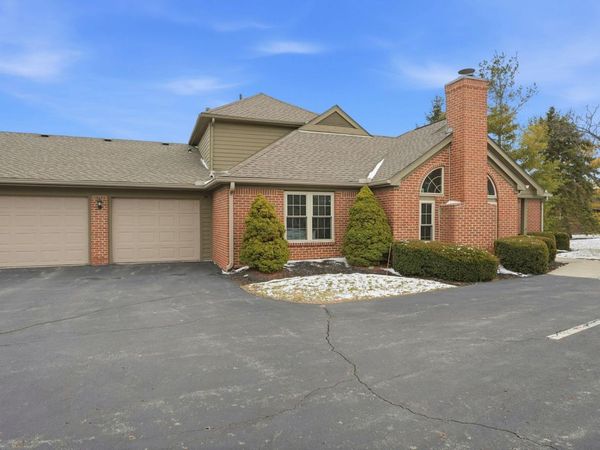 6617 Heatherstone Circle, Dublin, OH 43017