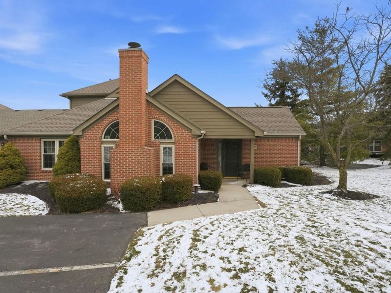 6617 Heatherstone Circle, Dublin, OH 43017 Photo 2