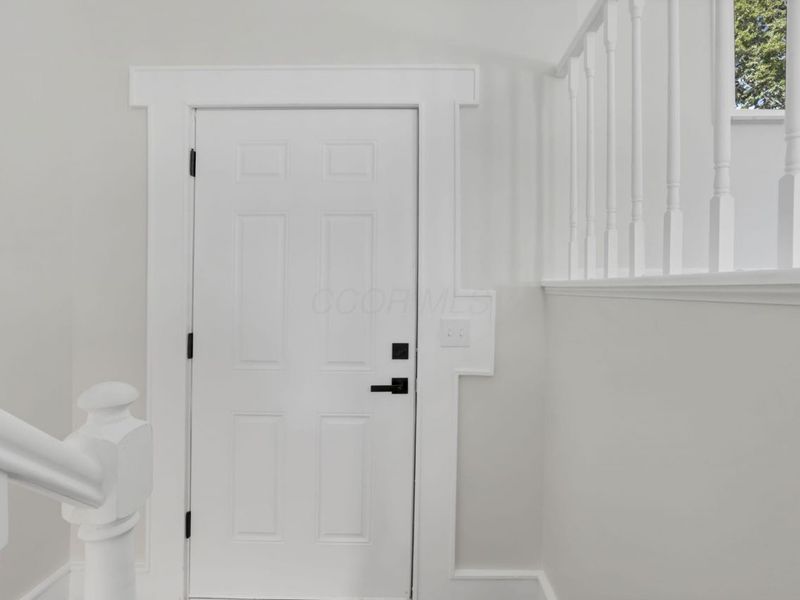 3745 Wynds Drive, Columbus, OH 43232 Photo 7