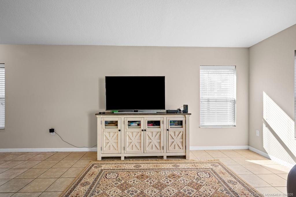 5140 NW Pine Trail Circle, Port Saint Lucie, FL 34983 Photo