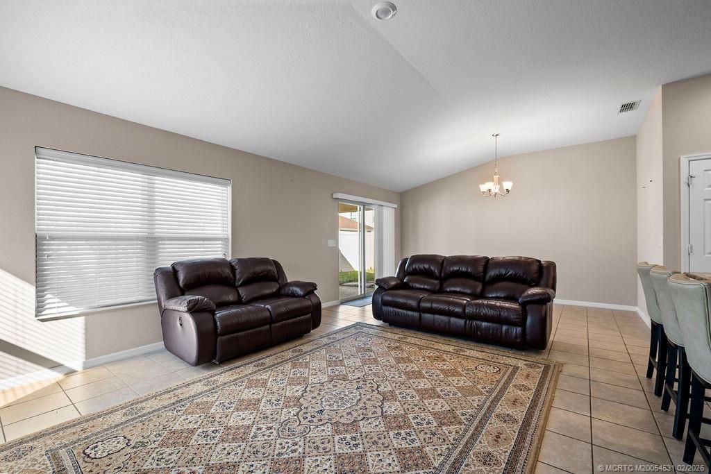 5140 NW Pine Trail Circle, Port Saint Lucie, FL 34983 Photo