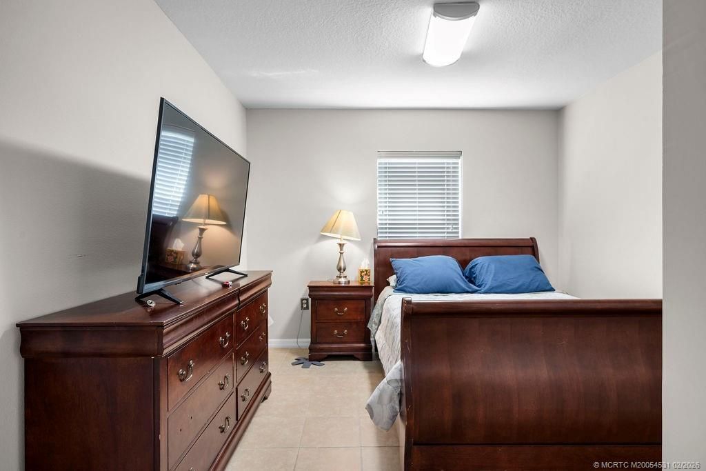 5140 NW Pine Trail Circle, Port Saint Lucie, FL 34983 Photo