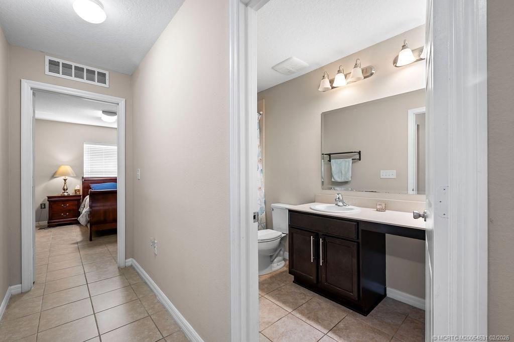 5140 NW Pine Trail Circle, Port Saint Lucie, FL 34983 Photo