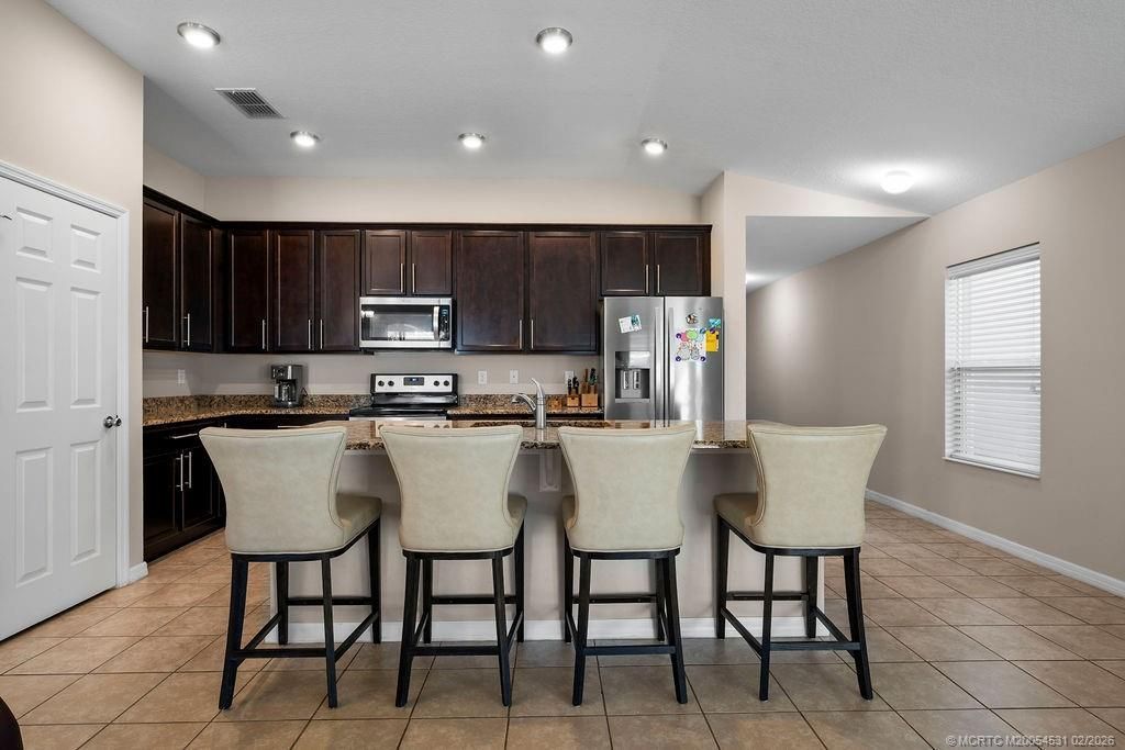 5140 NW Pine Trail Circle, Port Saint Lucie, FL 34983 Photo