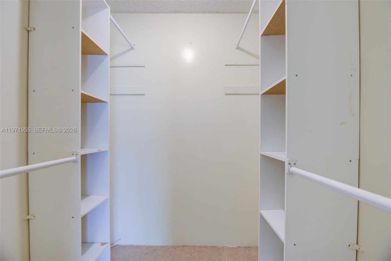 7450 NW 17th St, Unit 205, Plantation, FL 33313 Photo