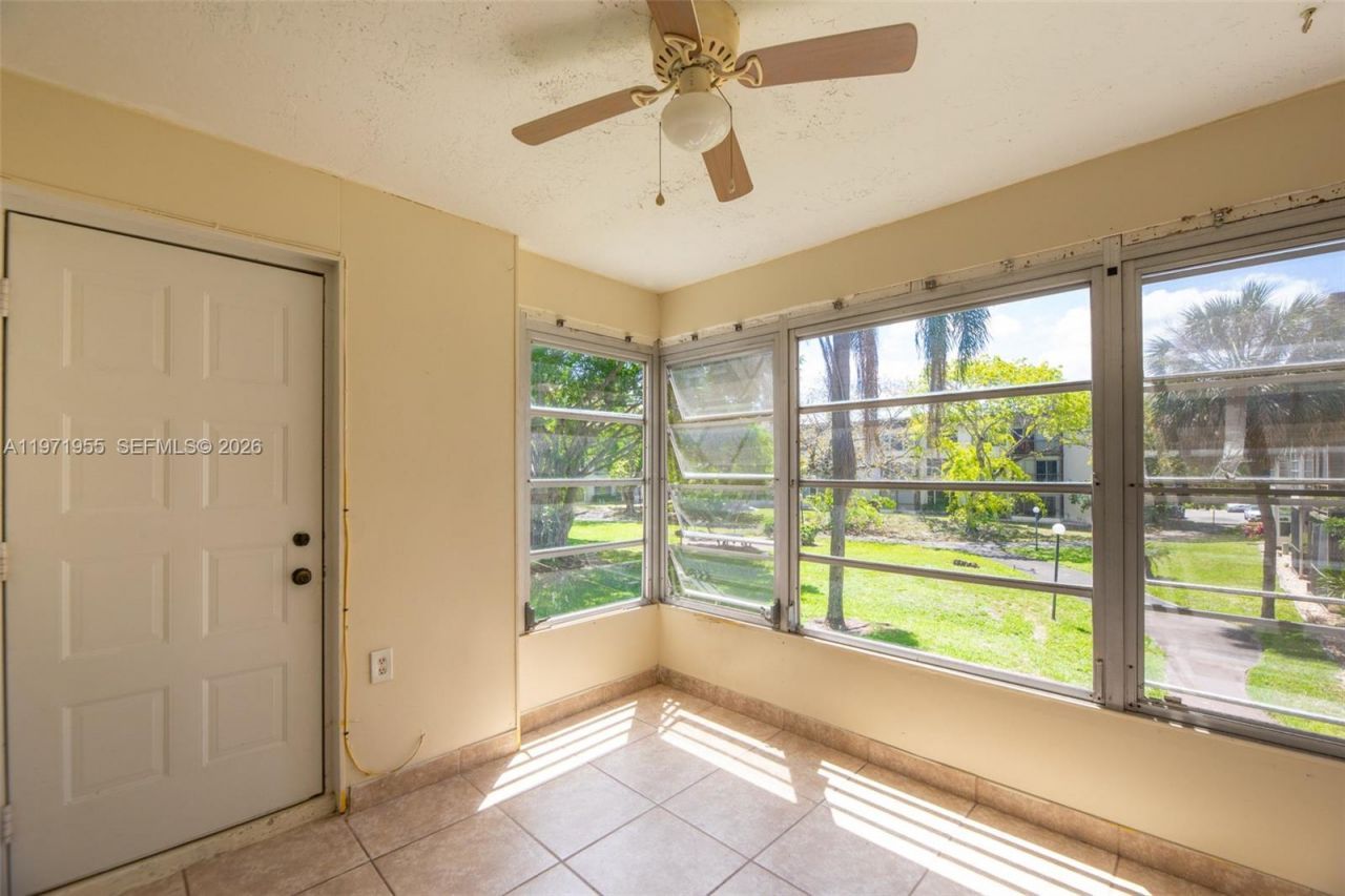 7450 NW 17th St, Unit 205, Plantation, FL 33313 Photo