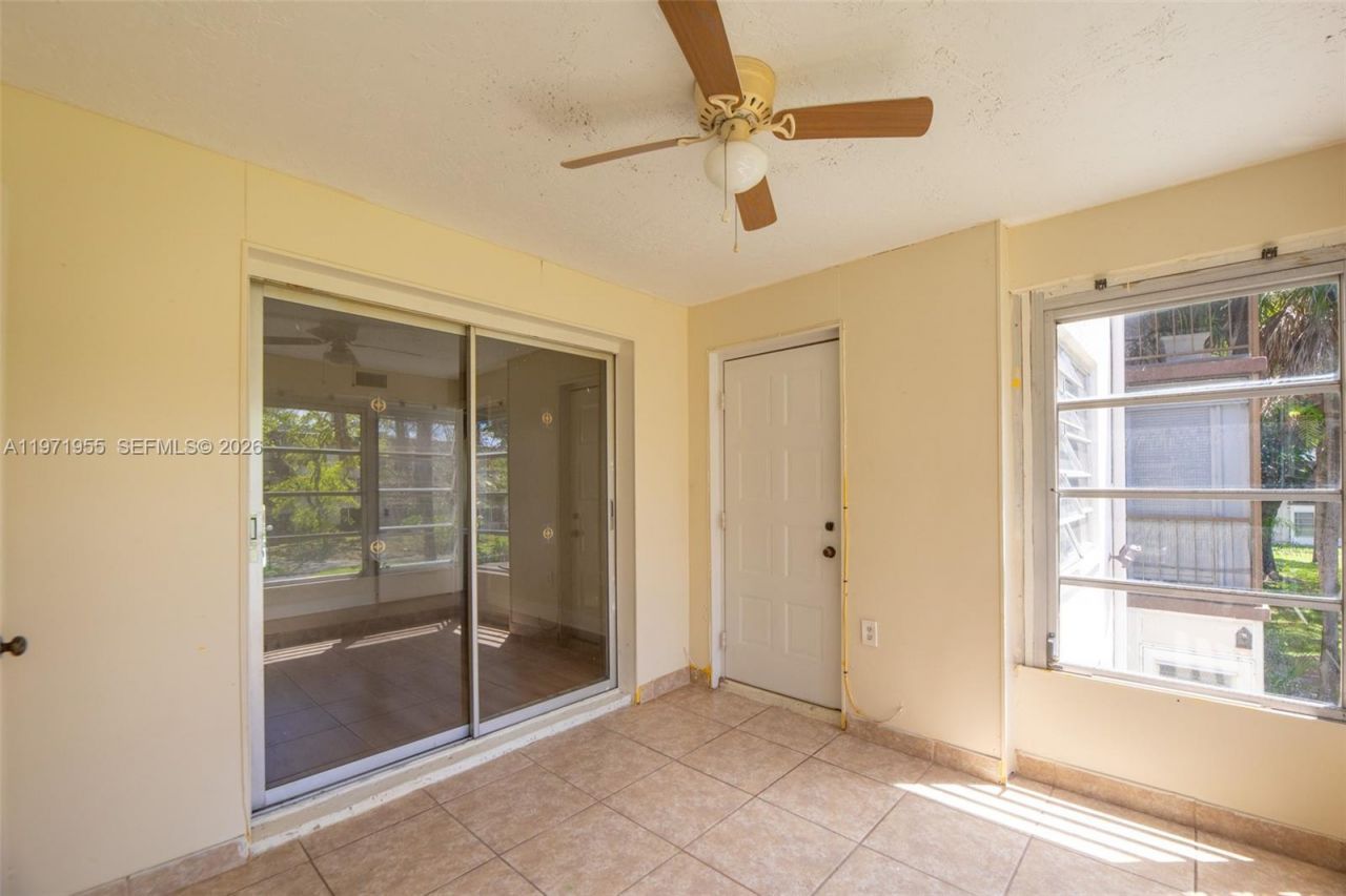 7450 NW 17th St, Unit 205, Plantation, FL 33313 Photo