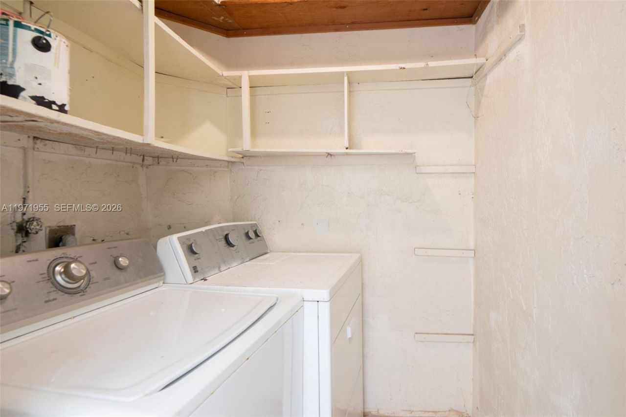 7450 NW 17th St, Unit 205, Plantation, FL 33313 Photo