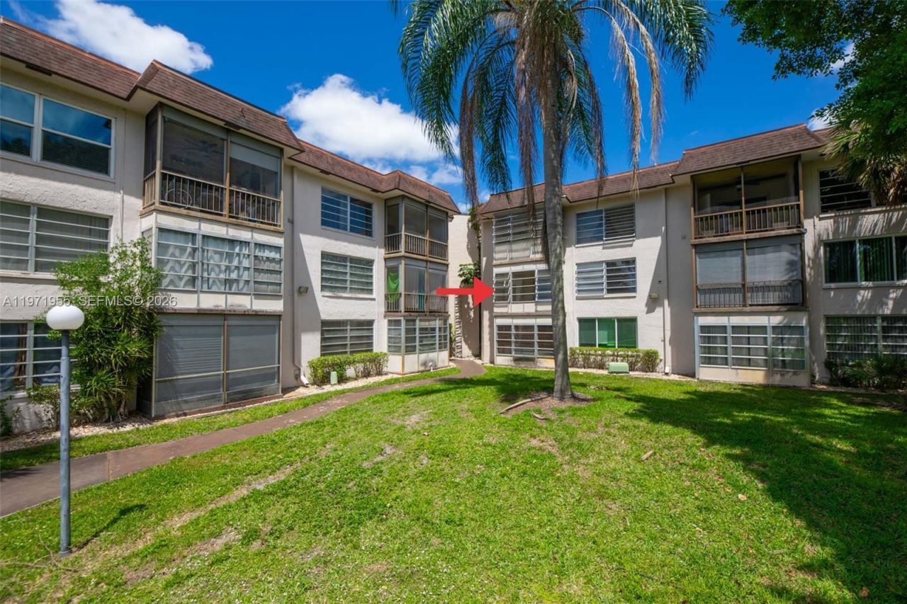 7450 NW 17th St, Unit 205, Plantation, FL 33313 Photo