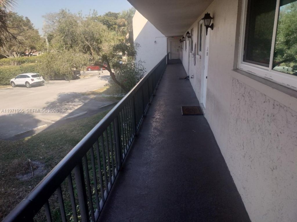 7450 NW 17th St , Unit 205, Plantation, FL 33313 Photo