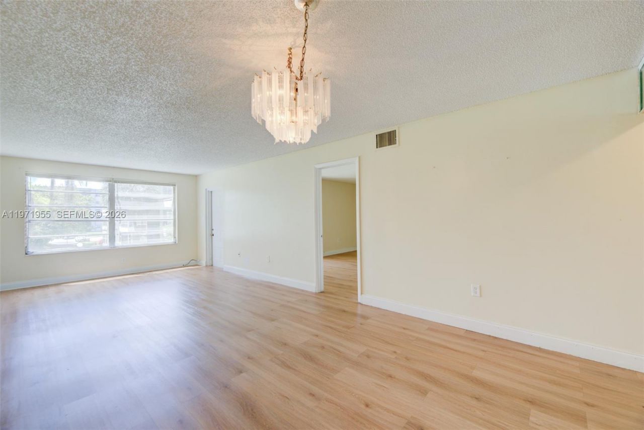 7450 NW 17th St, Unit 205, Plantation, FL 33313 Photo