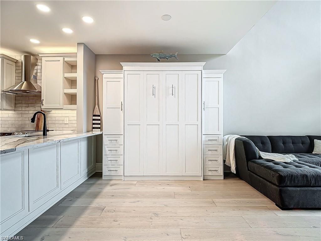 2745 1st St , Unit 111, Fort Myers, FL 33916 Photo