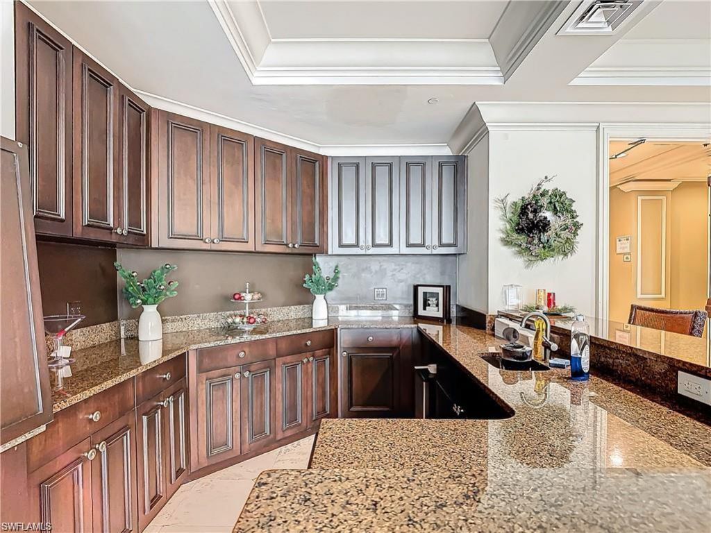 2745 1st St , Unit 111, Fort Myers, FL 33916 Photo