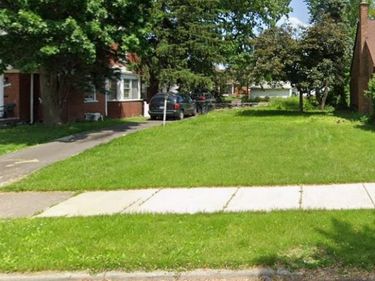 8600 Sorrento Street , Detroit, MI 48228