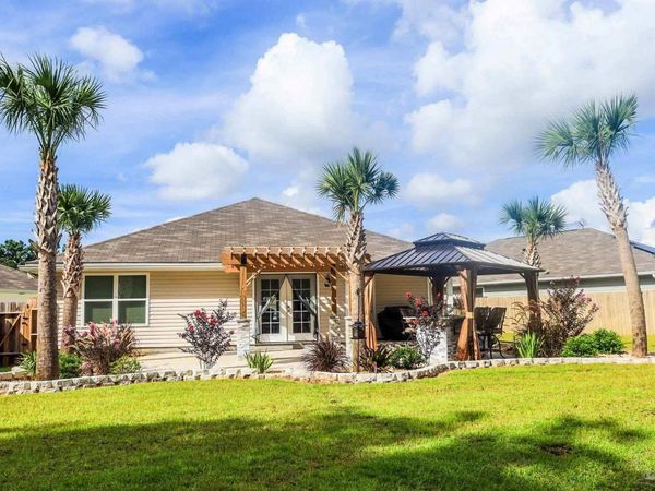957 Lovebird Ct, Pensacola, FL 32534