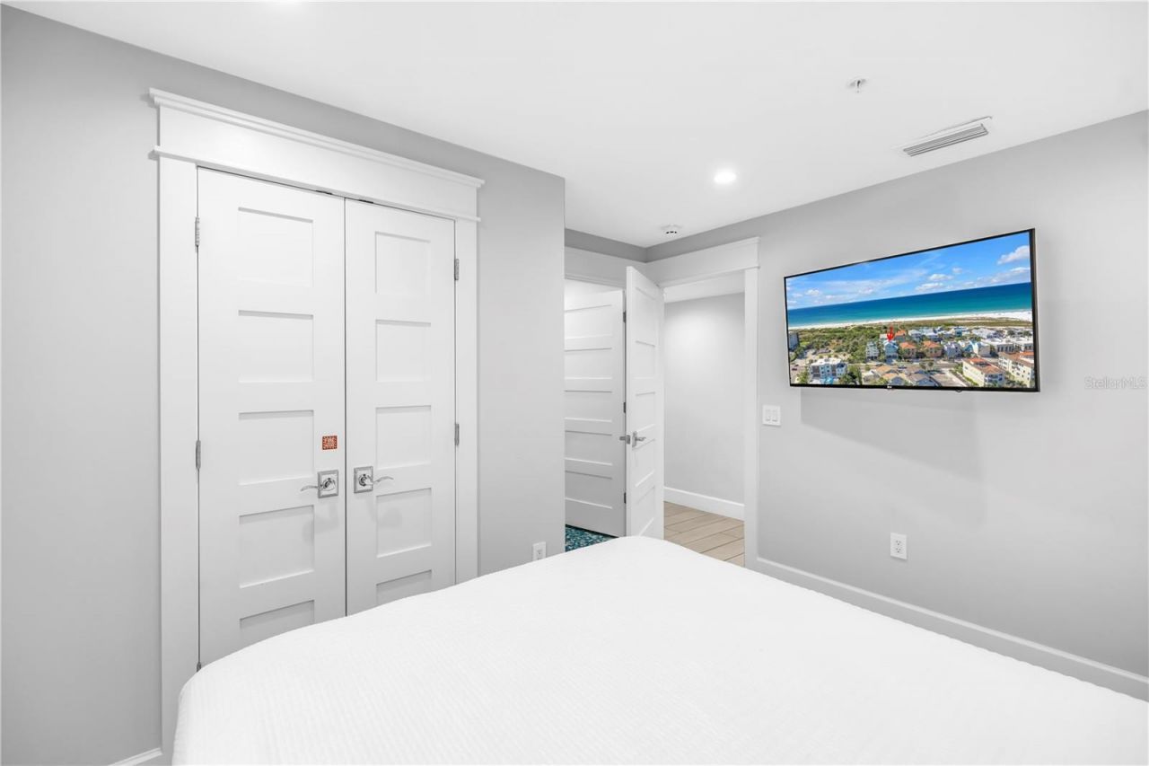 316 Beach Road, Sarasota, FL 34242 Photo