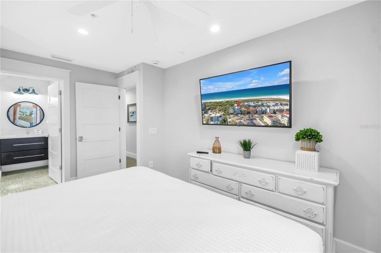 316 Beach Road, Sarasota, FL 34242 Photo