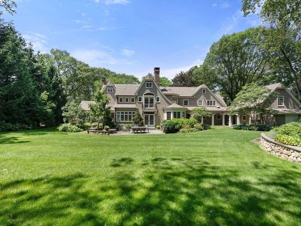 14 Greylock Road, Wellesley, MA 02481