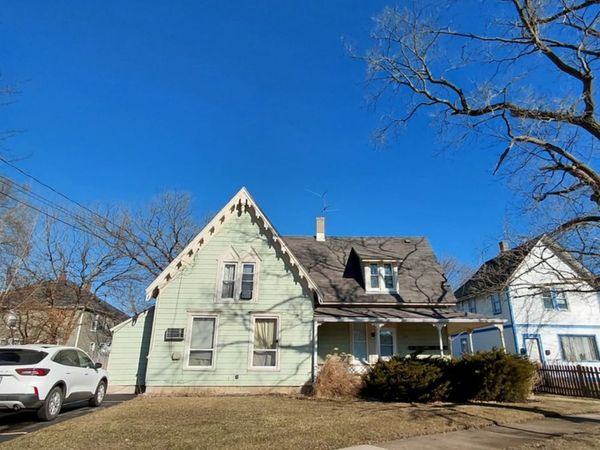 714 Glen Rock Avenue, Waukegan, IL 60085