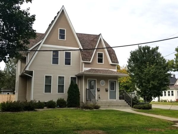 1045 Marquette Street, Unit 2, Lasalle, IL 61301