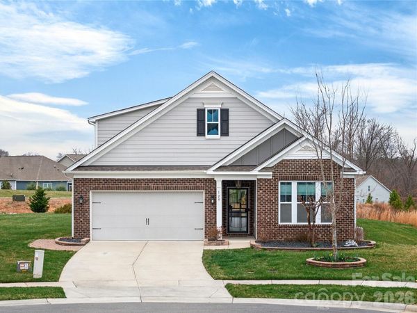 129 Rosebay Drive, Mooresville, NC 28117
