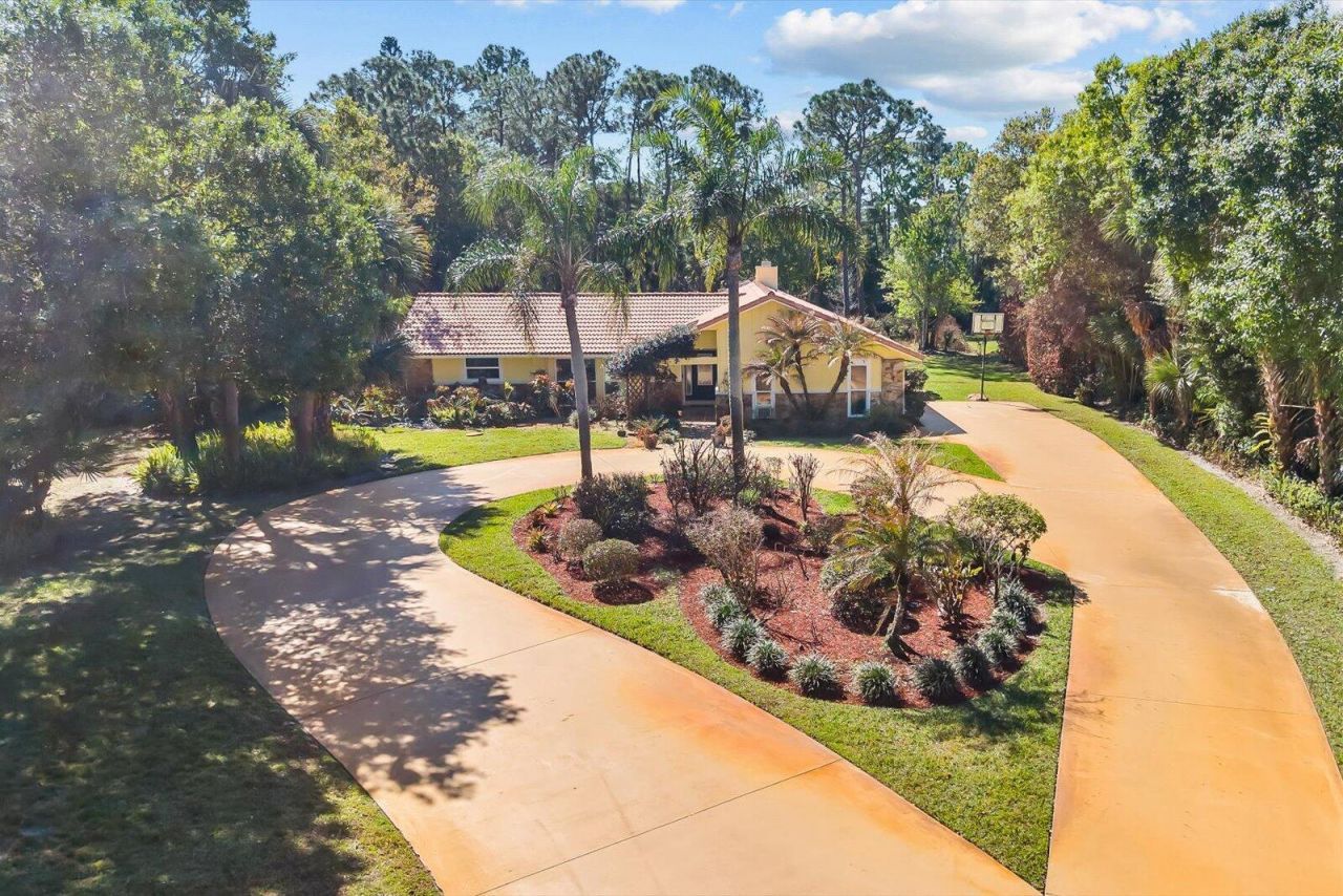 1918 SW Crane Creek Avenue, Palm City, FL 34990 Photo