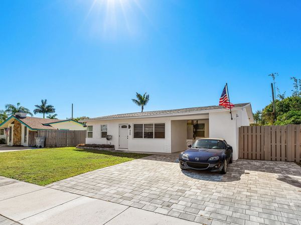 950 NE 23rd Place, Pompano Beach, FL 33064