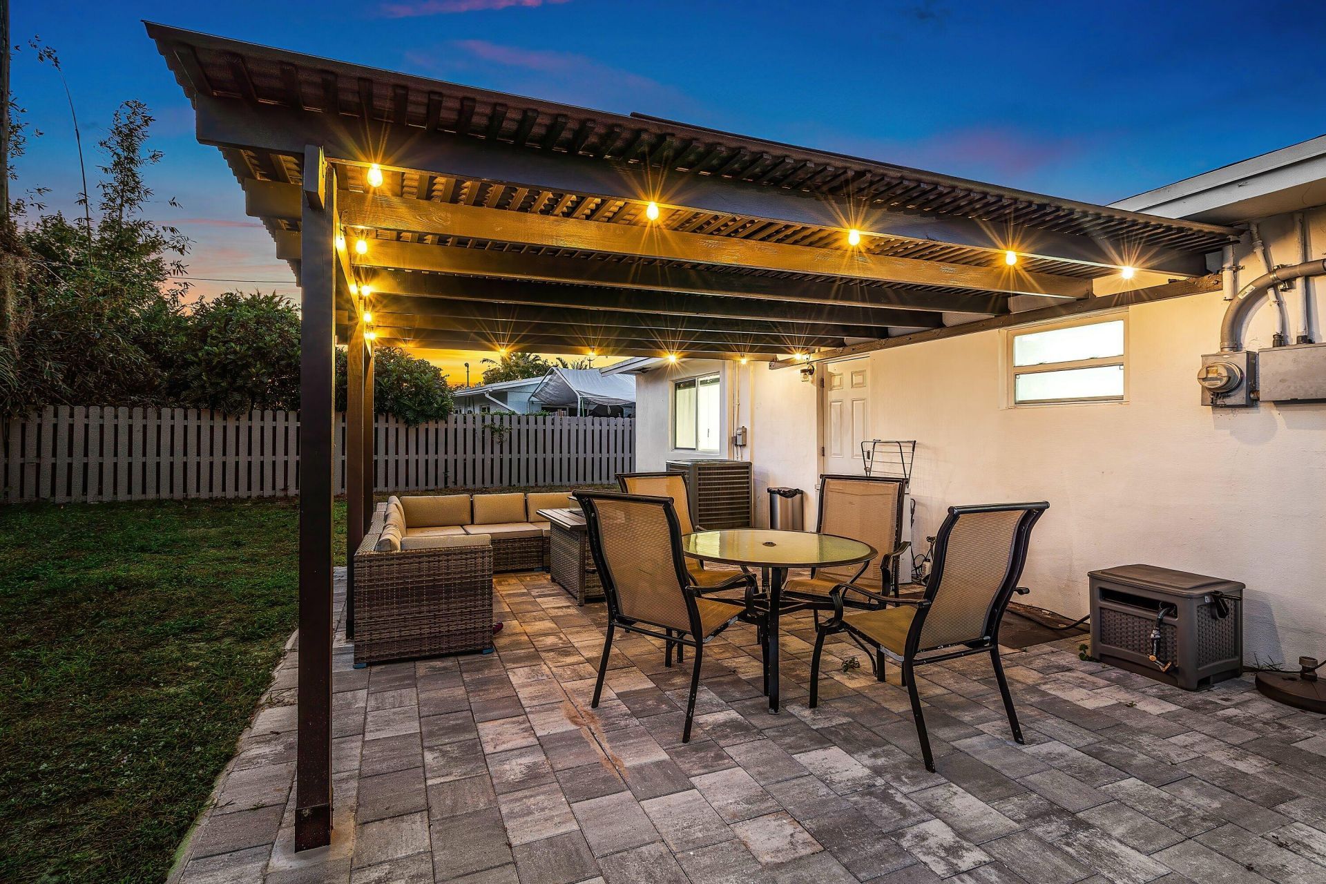 950 NE 23rd Place, Pompano Beach, FL 33064 Photo