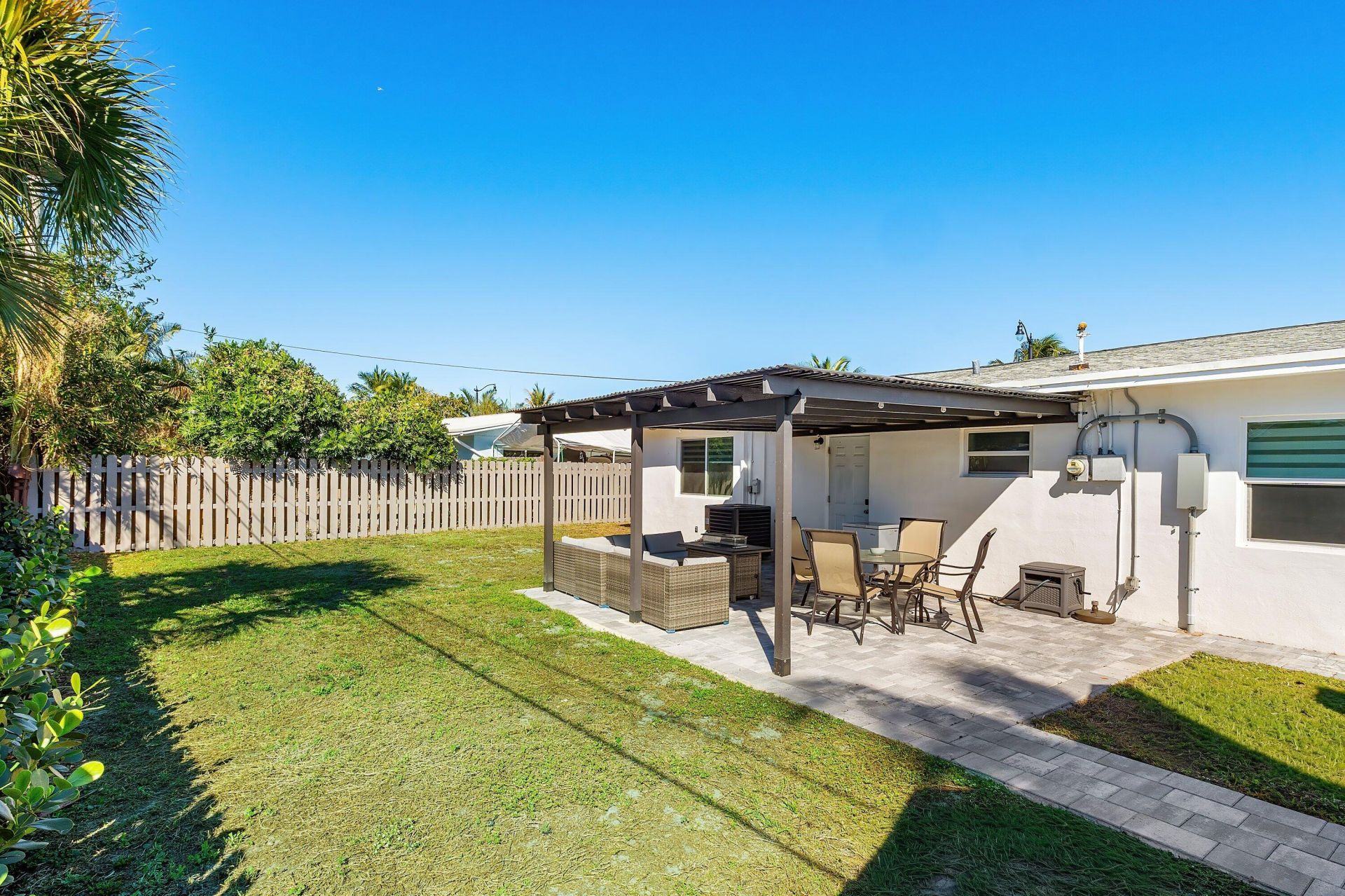 950 NE 23rd Place, Pompano Beach, FL 33064 Photo