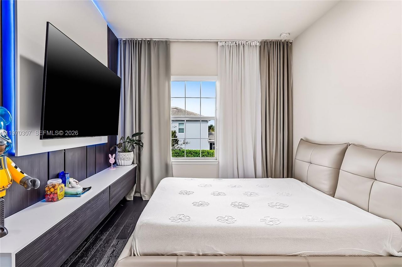 4566 Ficus St , Hollywood, FL 33021 Photo