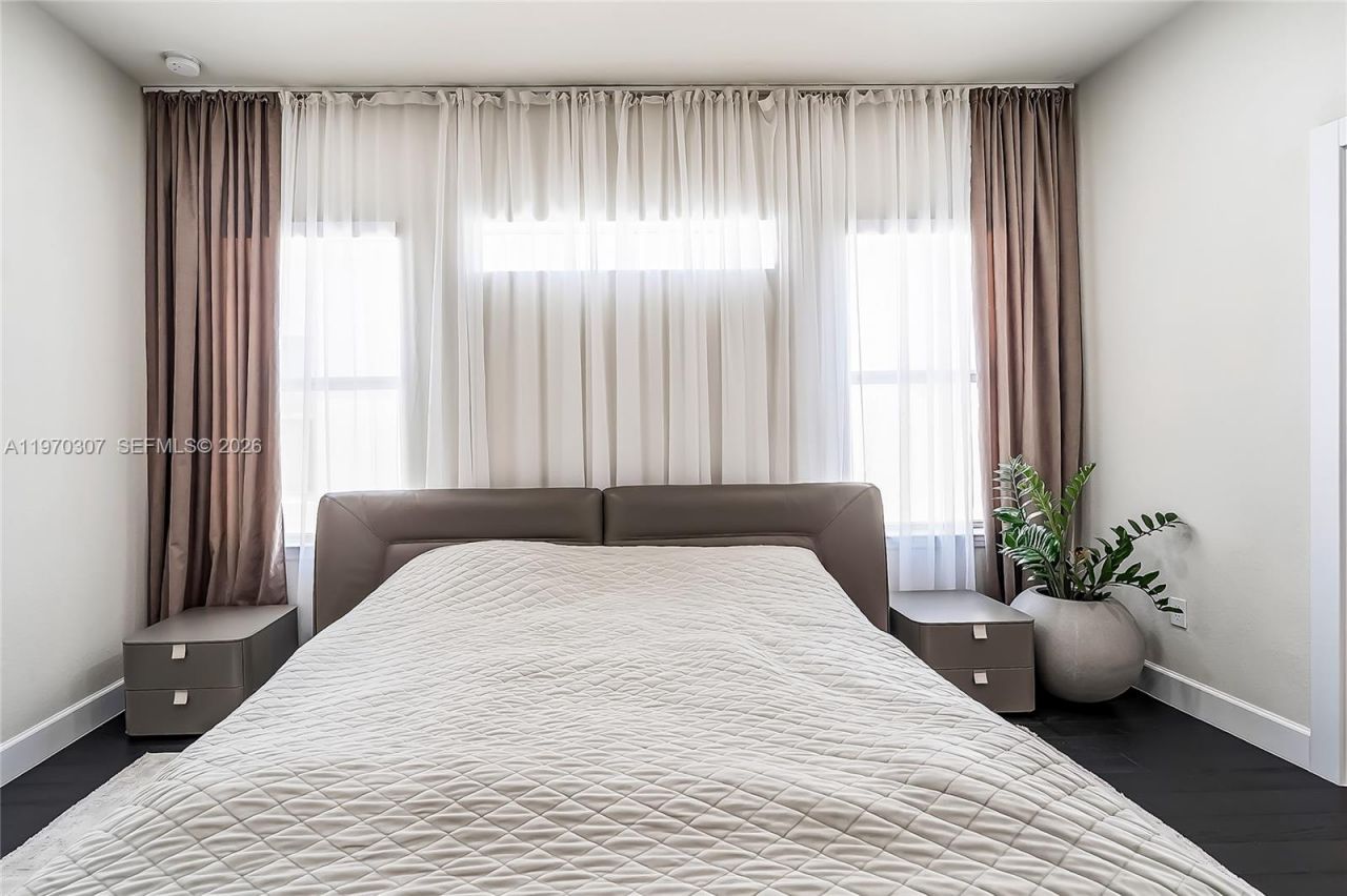 4566 Ficus St , Hollywood, FL 33021 Photo