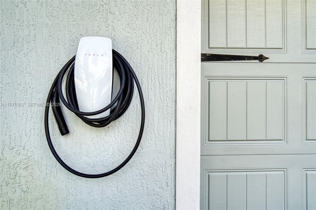 4566 Ficus St , Hollywood, FL 33021 Photo