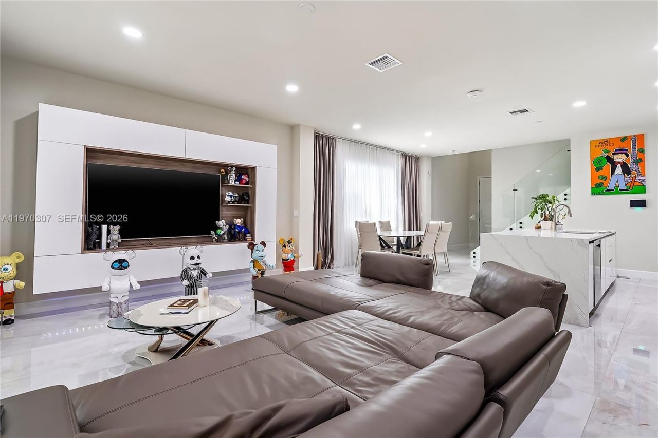 4566 Ficus St , Hollywood, FL 33021 Photo