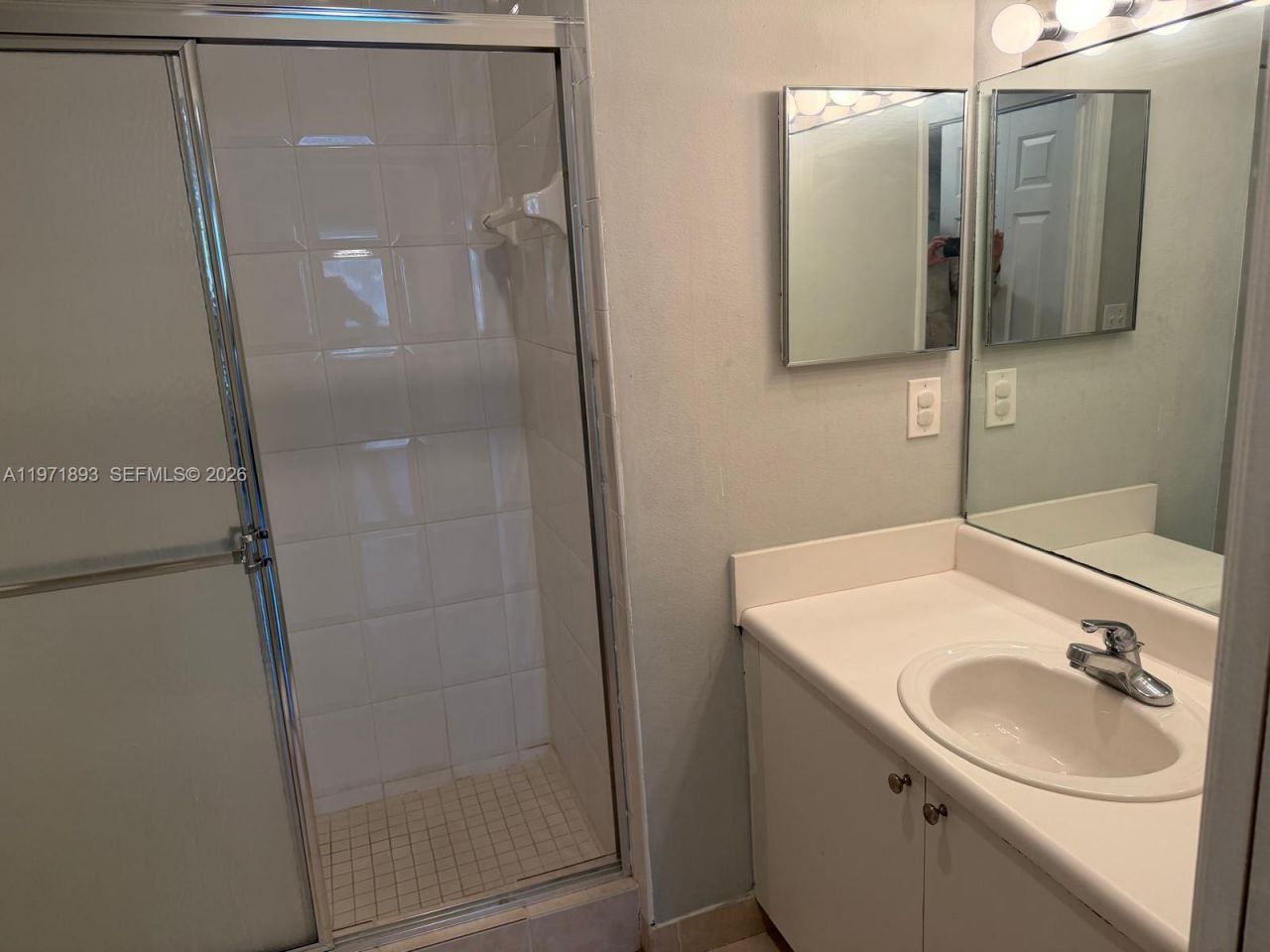 7930 N Nob Hill Rd, Unit 304, Tamarac, FL 33321 Photo