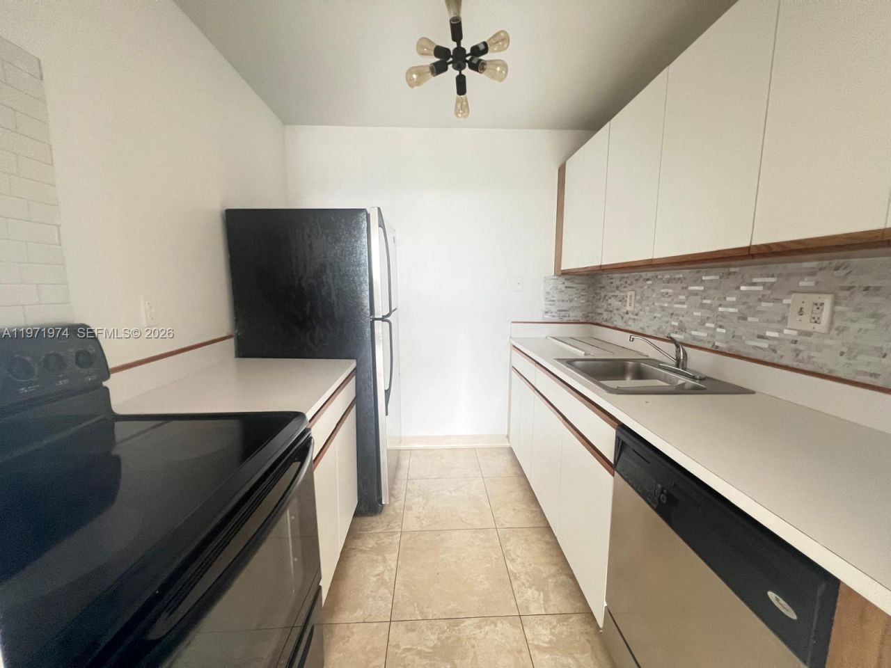 2000 NE 135th St, Unit 406, North Miami, FL 33181 Photo