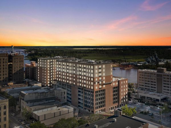 240 N Water Street, Unit Apt 853, Wilmington, NC 28401