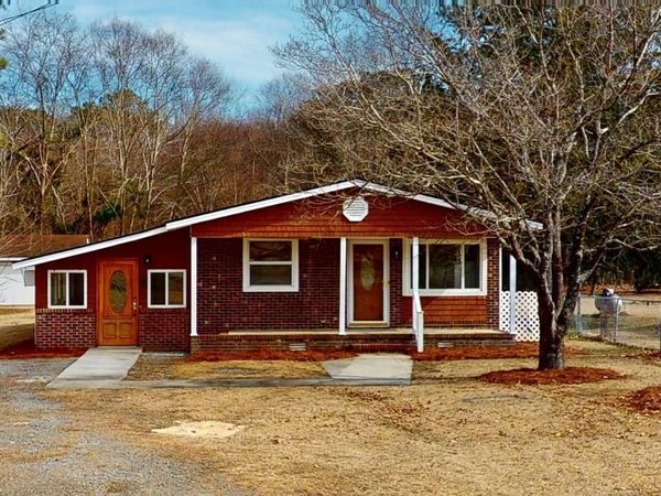 128 Moore Allen Street, Dudley, NC 28333