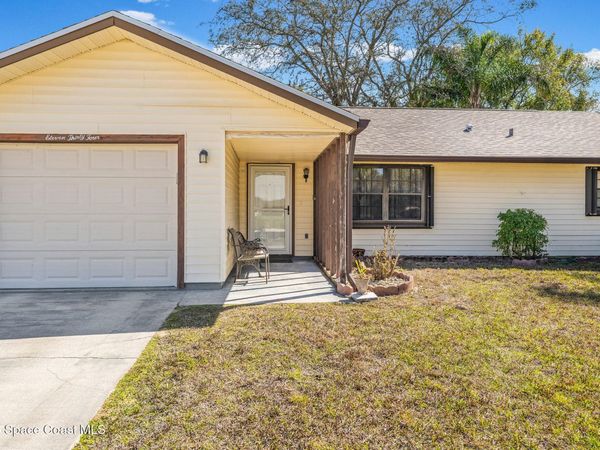 1134 37th Avenue SW , Vero Beach, FL 32968