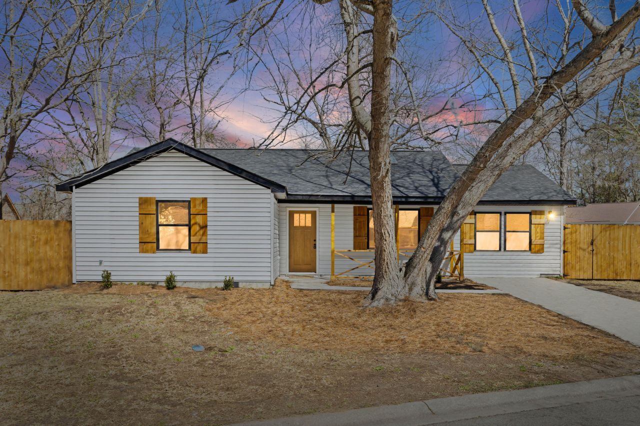 418 Carolina Circle Ladson, SC 29456