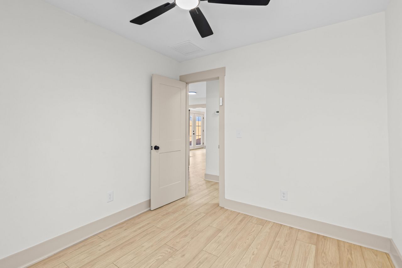 418 Carolina Circle Photo 22