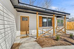 418 Carolina Circle photo 4