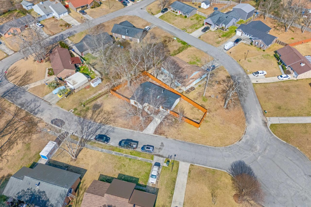 418 Carolina Circle Photo 31