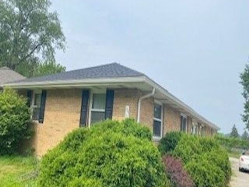 184 Kenwood Avenue, Akron, OH 44313 Photo 2