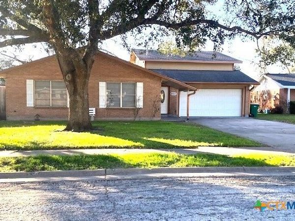 4615 Camellia Street , Victoria, TX 77904