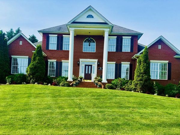 1109 Broughton Court, Morristown, TN 37814